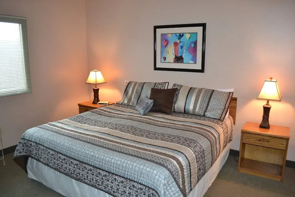 Little Pigeon River 602 2BD Condo with Private Balcony by RedAwning