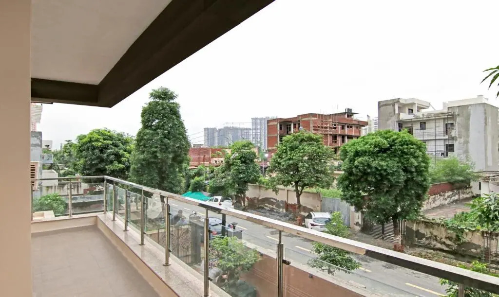 Treebo Modern Stays