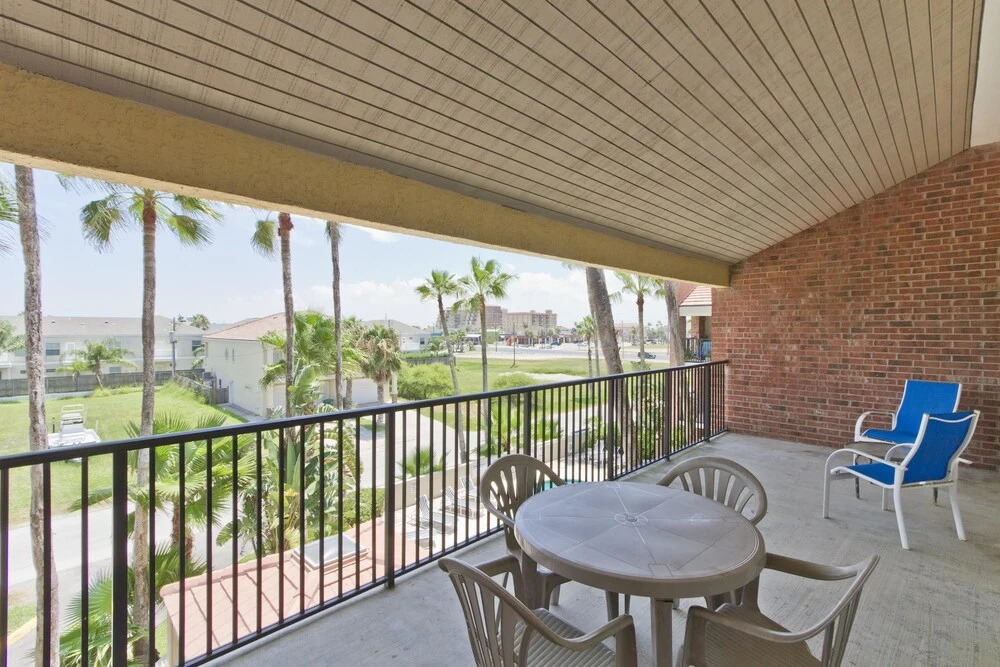 Villa Del Sol Condominium 304