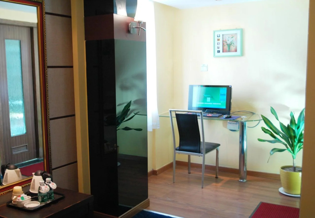 Home Club Hotel Shimao Branch