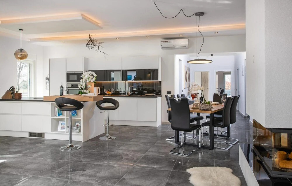 Awesome Home In Peroj