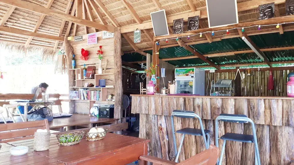 Enda Lanta Bungalows