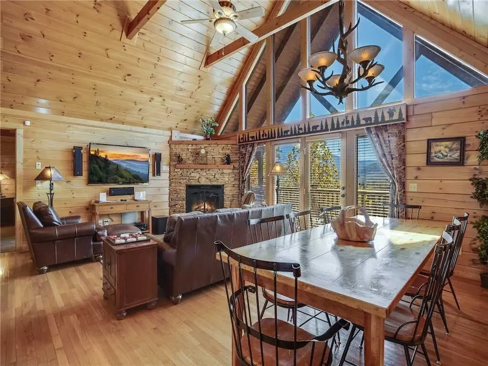 Bear Slide 4 Bedroom Home with Mountain View