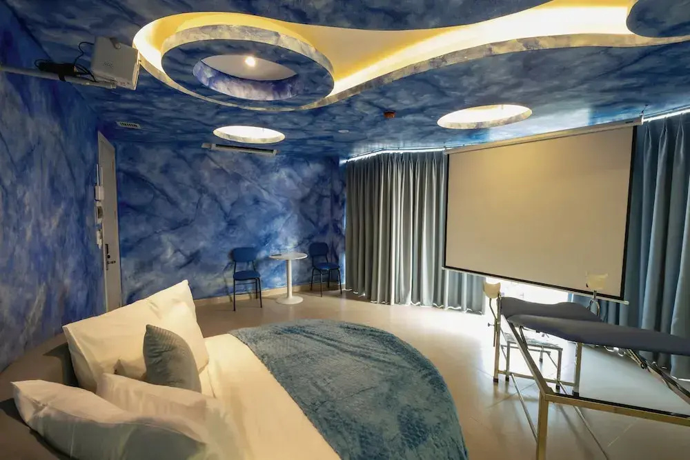 Love in the Atlantis Hotel