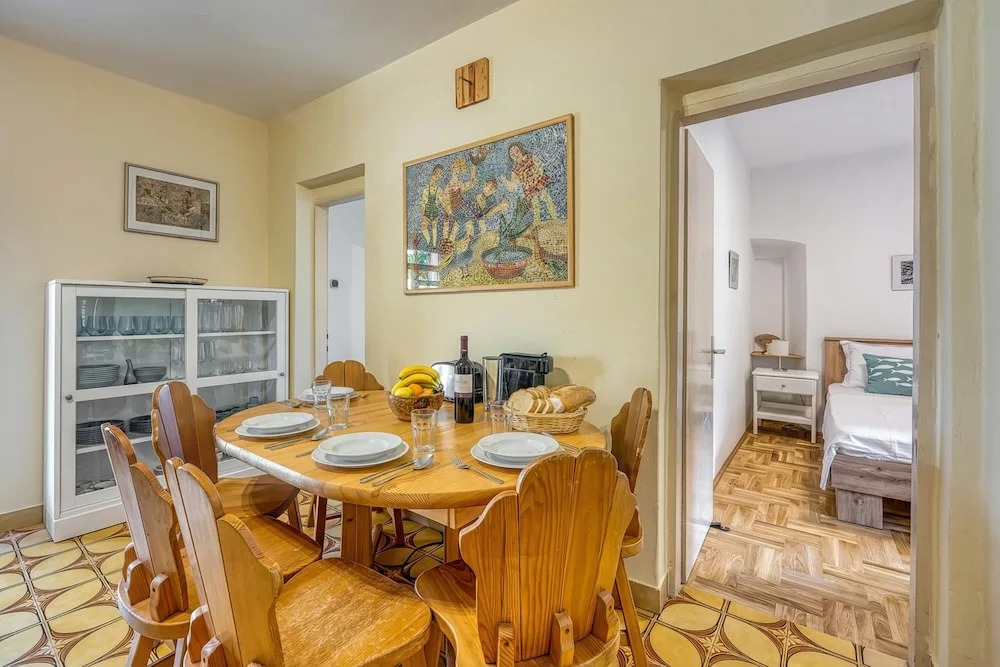 Old Bay Leave Town Apartment