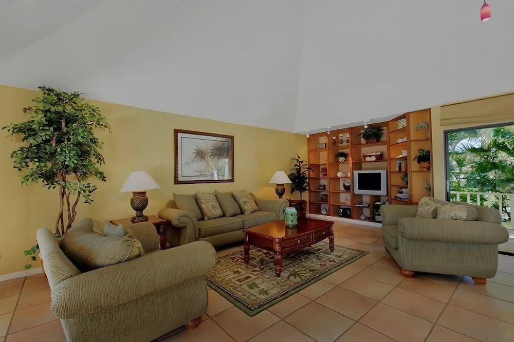 Bimini Avenue Home