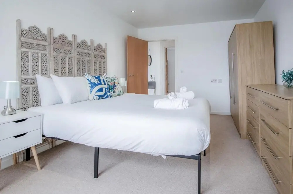 The Penthouse - 3 Bedroom Apartment - Llanelli