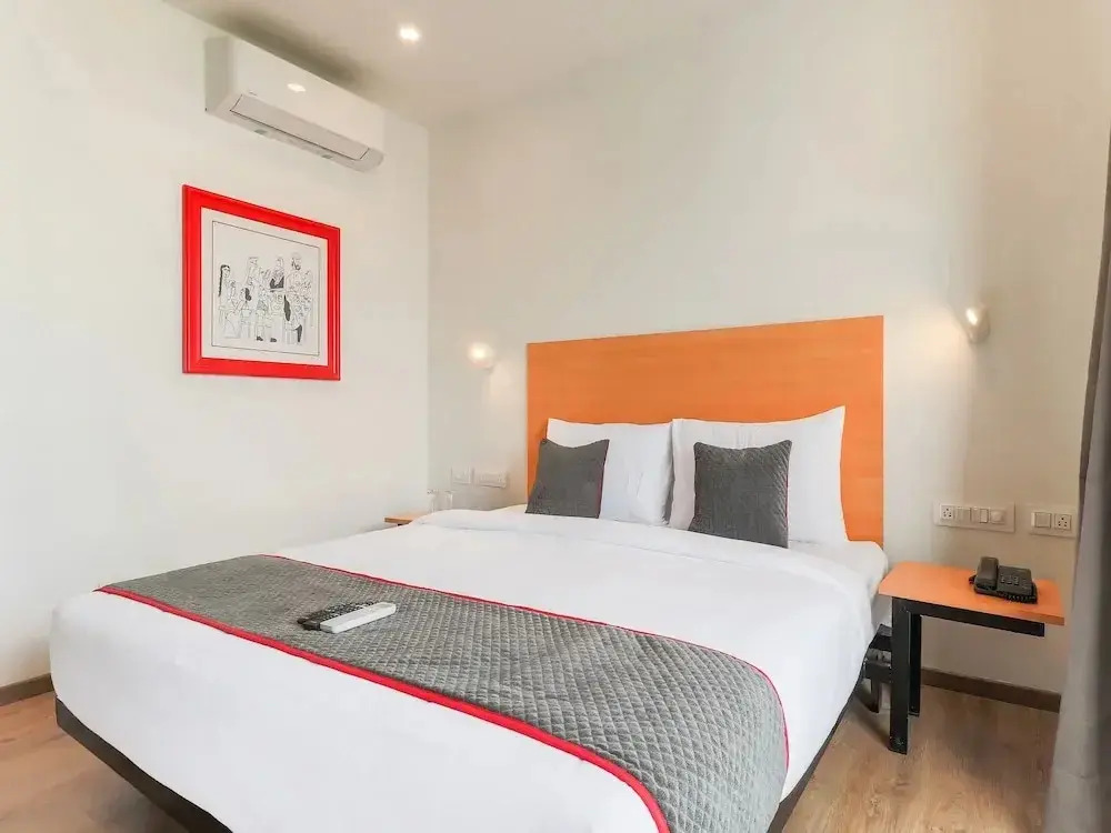 Sumithra Inn by OYO Rooms