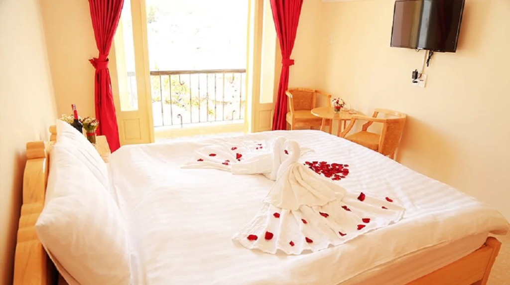 Ana Hotel