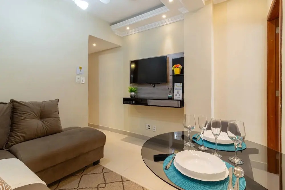Cosy in Copacabana 7 Minutes From the Beach Fm211