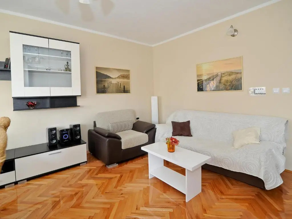 Apartment Sunny Side