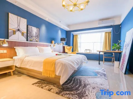 Xinyang Celebrity Art Hotel