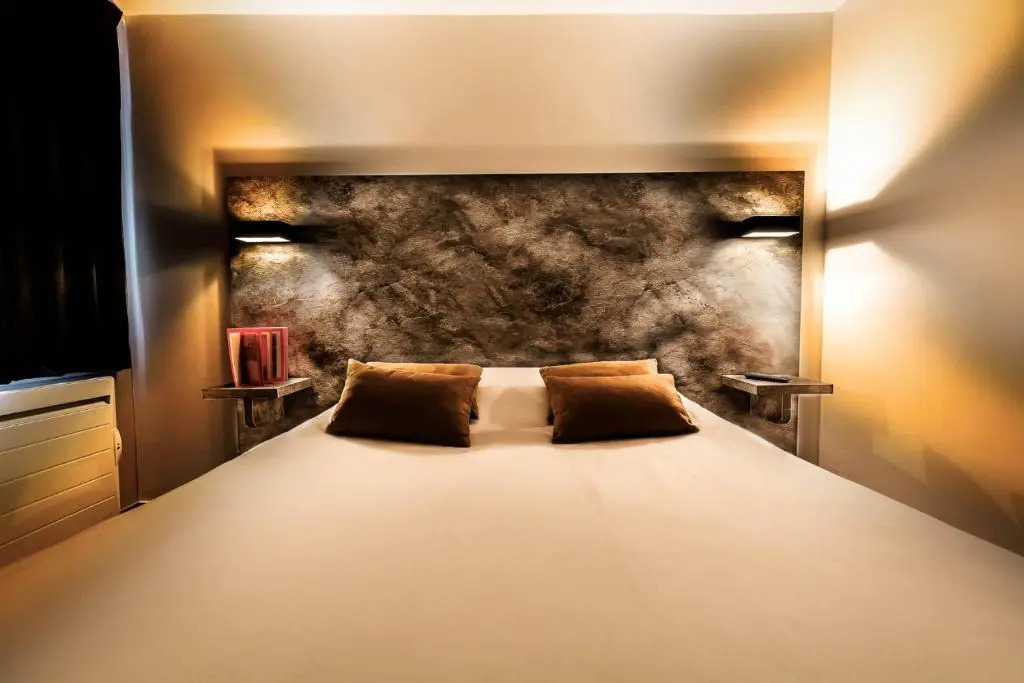 Logis Hotel Lons-le-Saunier - Restaurant Le Grill