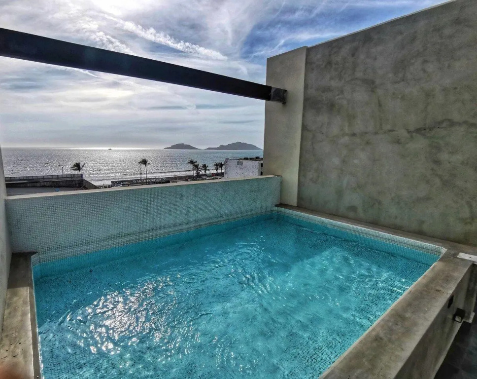 Moderno Loft, A 1/2 Cuadra De Malecón, Con Alberca