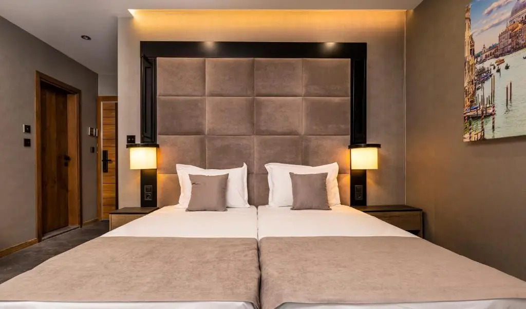 SOHO Apart House