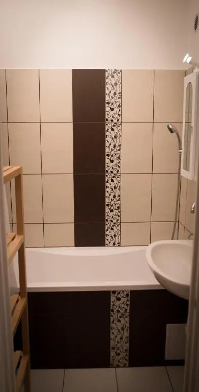 Anna Apartman