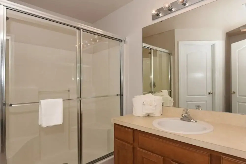 4 Bed Pool Game Room In Sandy Ridge 4 Bedroom Home by Redawning