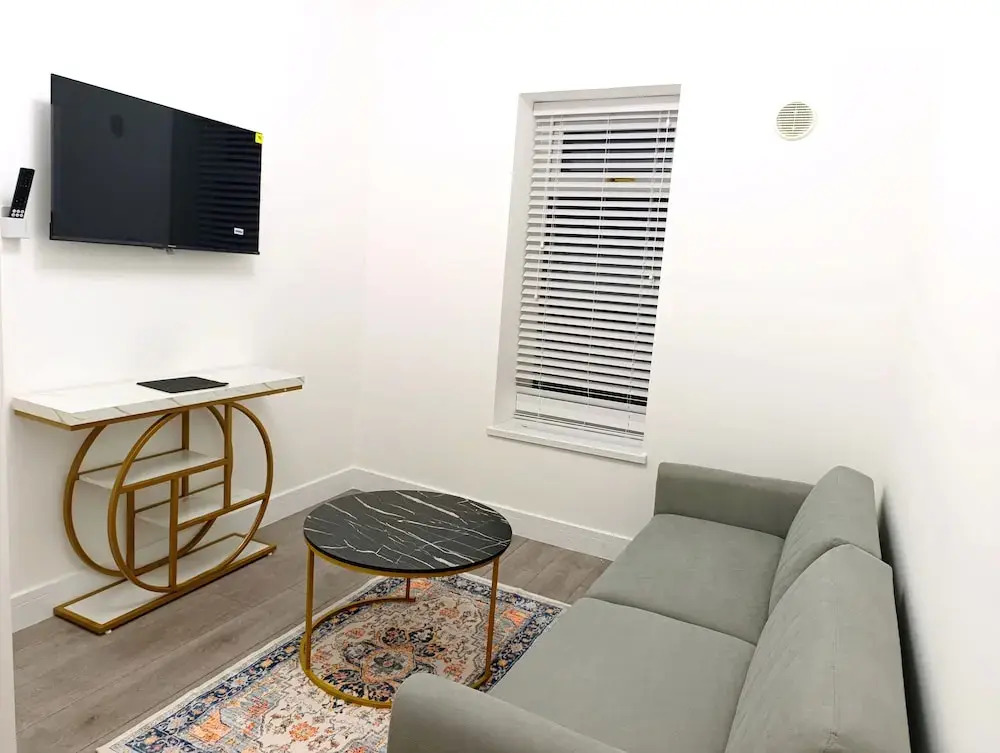 Cardiff 1 Bed Apartment - City Living at its Best