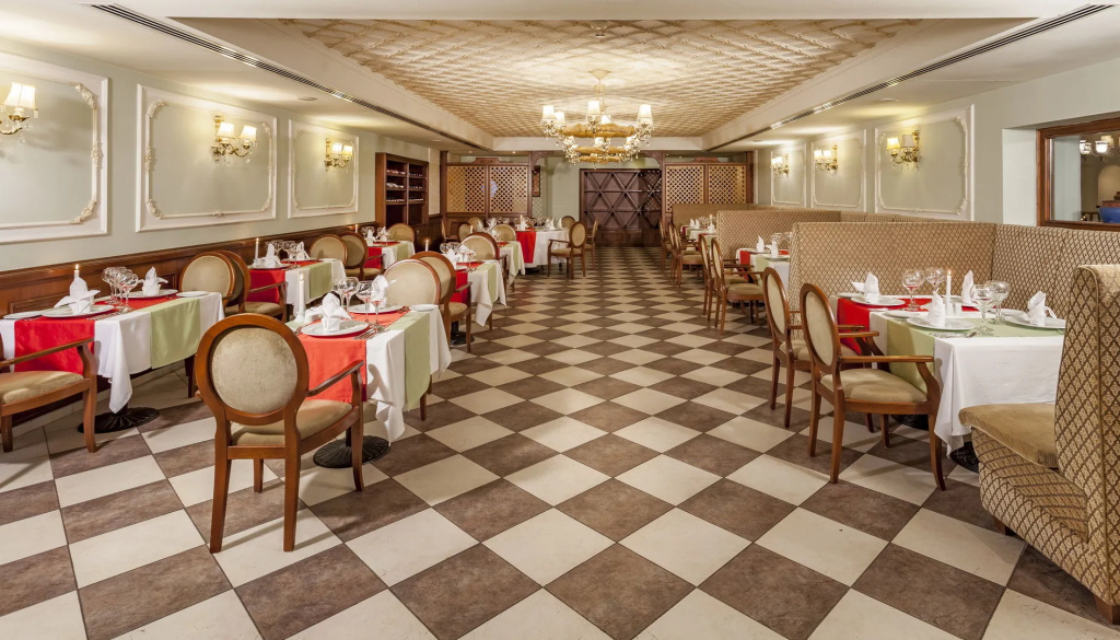 Starlight Resort Hotel