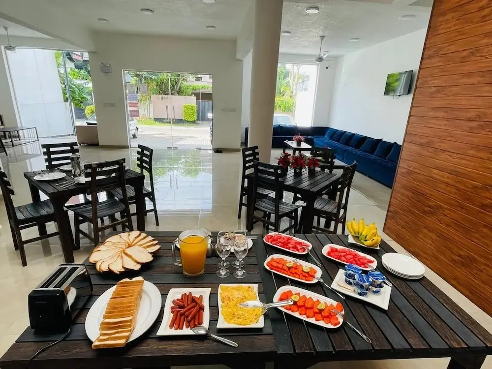Lucky Transit Hotel - Katunayake Airport