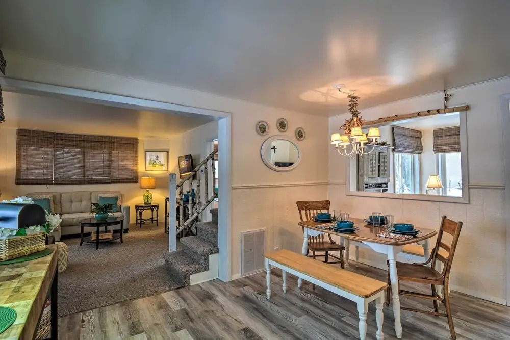 Hip Downtown Cottage - Walk to Beach, Pier, Dining