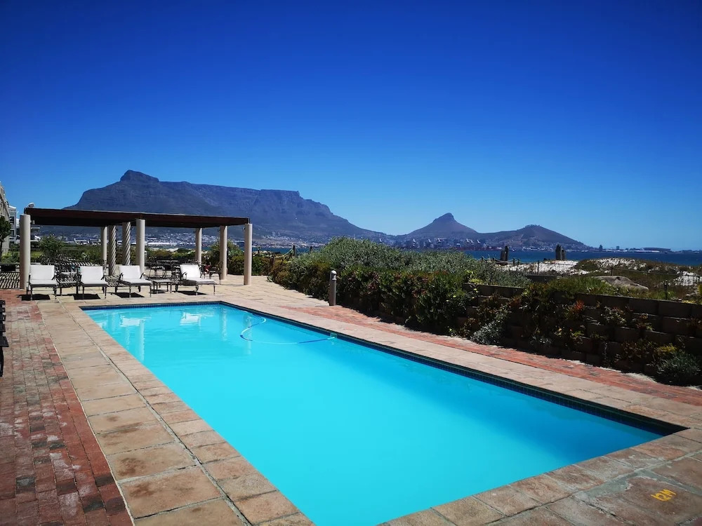 Family Cape Town Beachfront Apartment