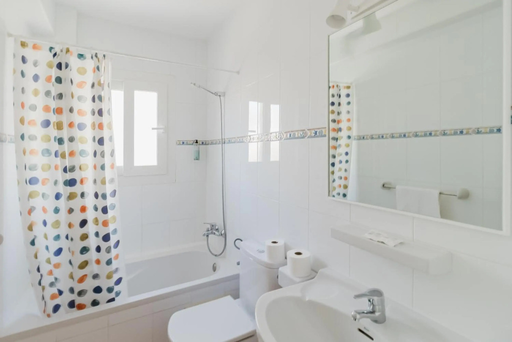 Apartamentos Timon - Emar Hotels