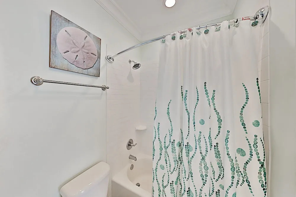 All-suite Laguna Paradise W/ Pool, Dock & Pier 2 Bedroom Townhouse