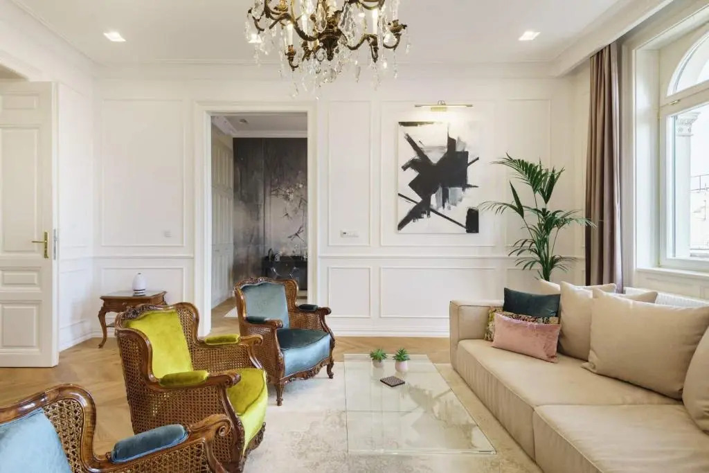 Broadway Residence