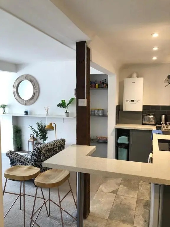 Recently Refurbished Old Town Apartment