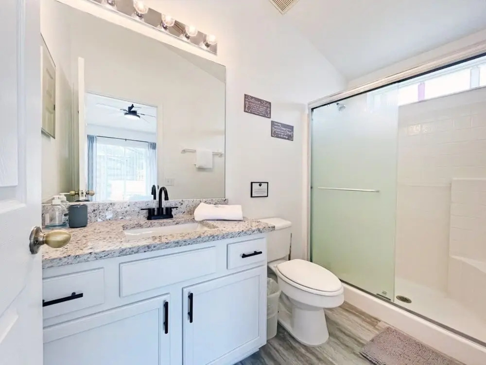 Langham Villa 3 Bedroom Home by RedAwning