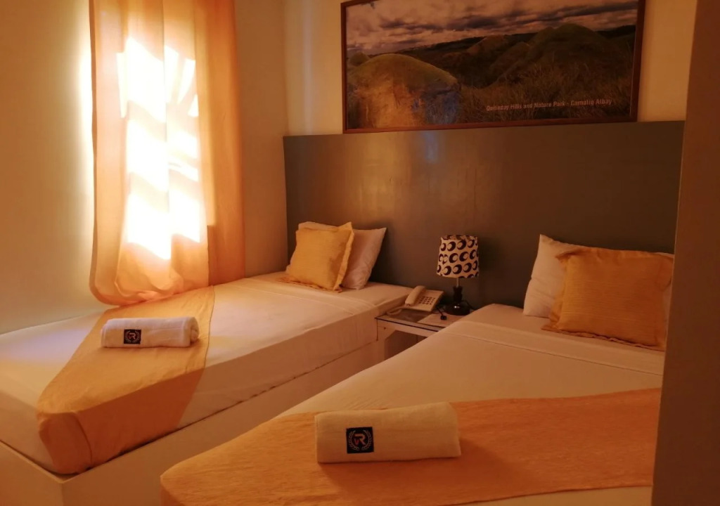 Villa Rosita Hotel Naga City by RedDoorz