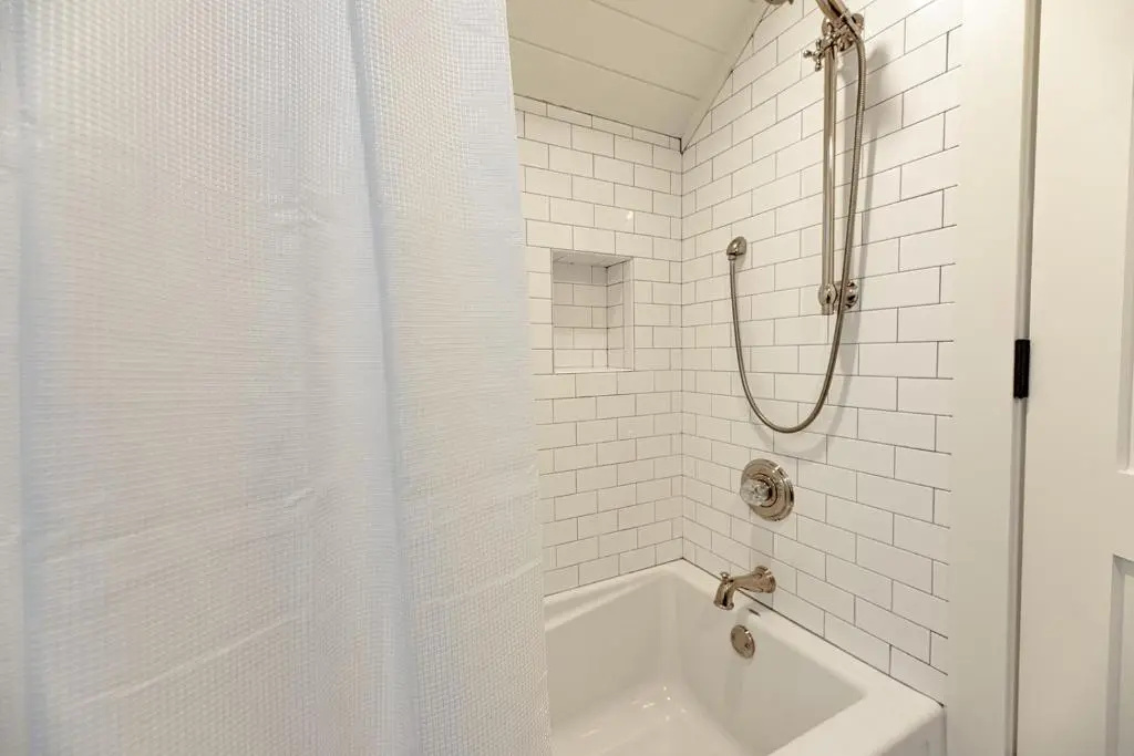 Azalea Abbey by Avantstay 350ft to Beach! w/ Pool, Outdoor Kitchen & Amazing Views