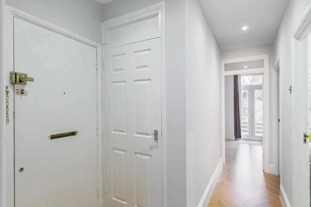Garden Flat by Notting Hill Gate Station
