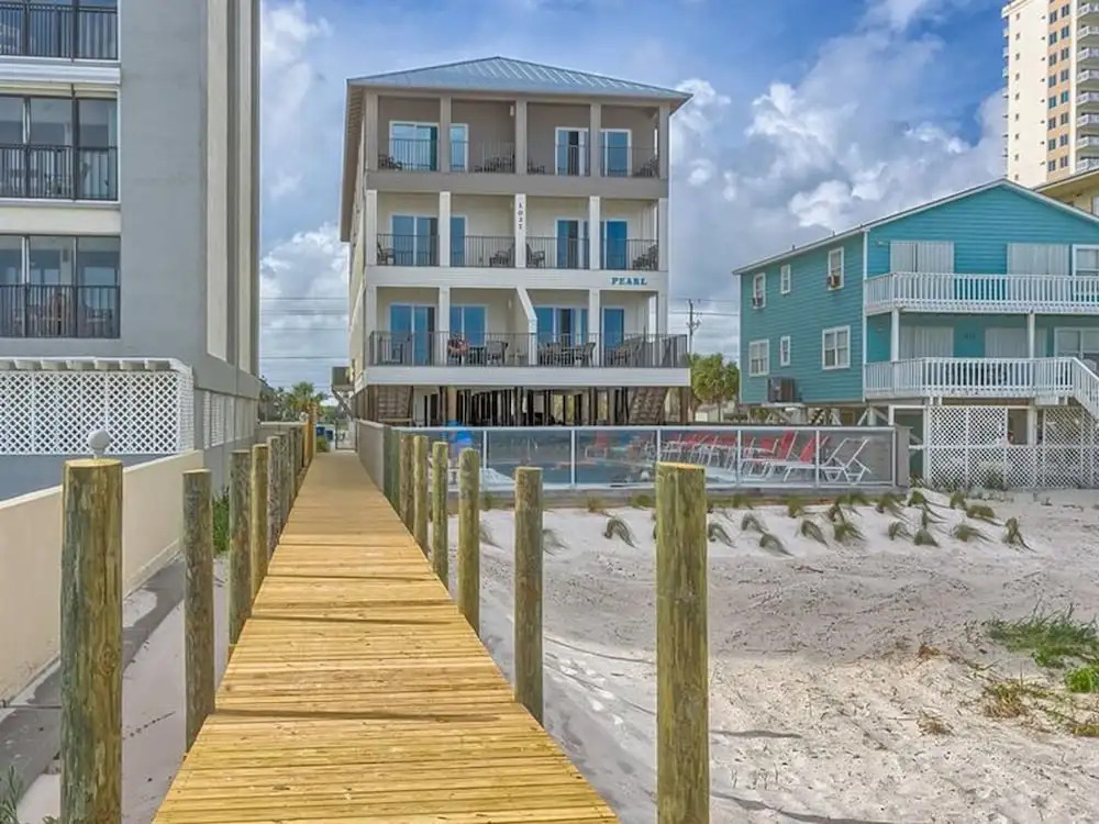 Pearl West by Meyer Vacation Rentals