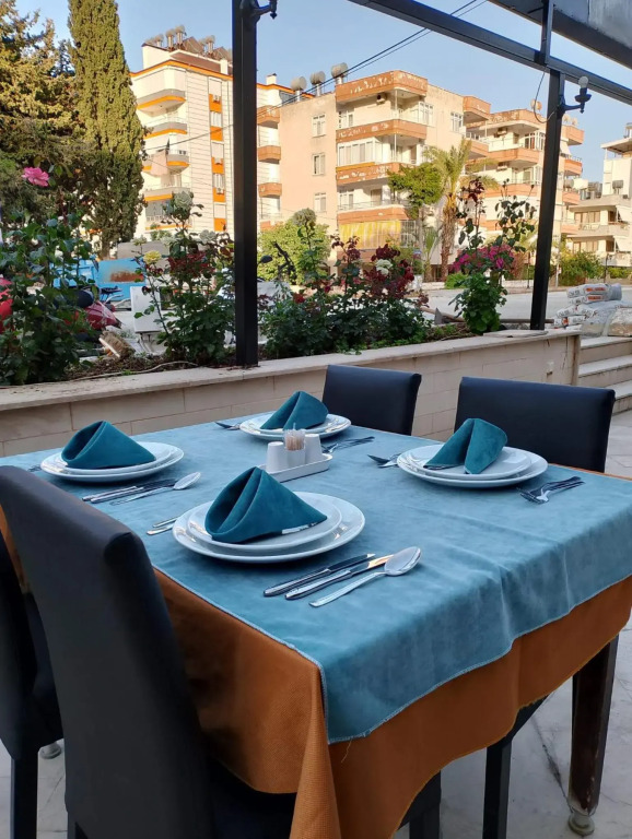 BALŞEN HOTEL