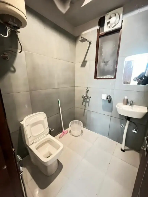 Apna Homes Stay and Hotel I Gurugram