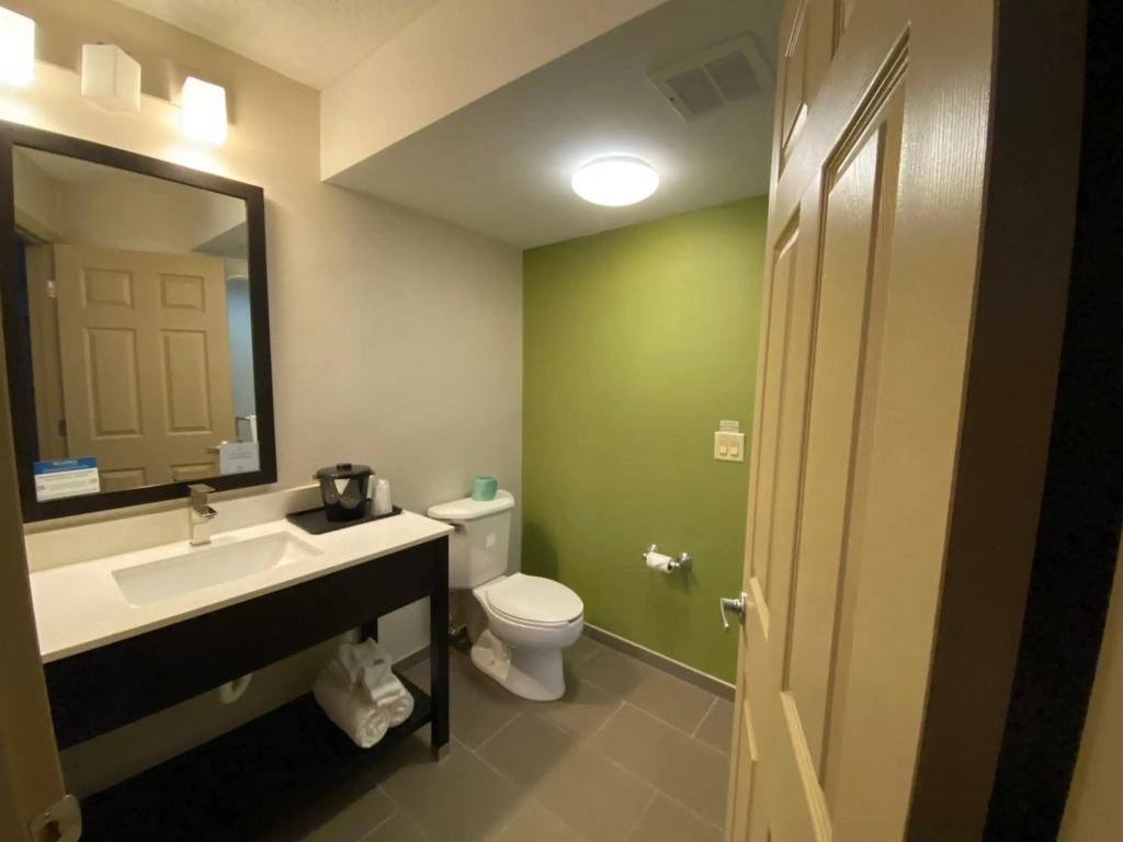 Sleep Inn & Suites Niantic North