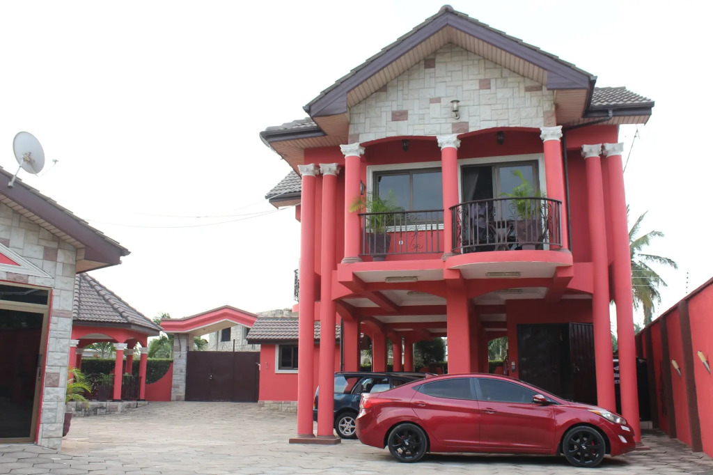 Nego Lodge