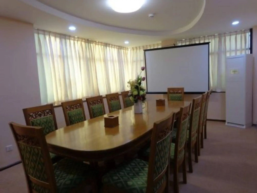 Royal Khattar Hotel