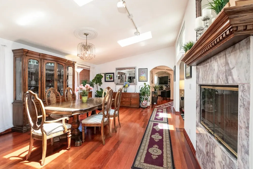 Tranquil Torrance - 1 Mile To Redondo Beach 4 Bedroom Home