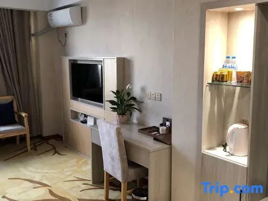 Yunzhou Hotel