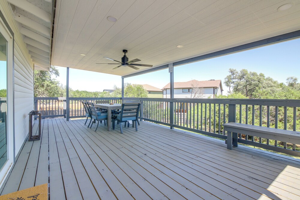Lago Vista Vacation Rental w/ Fireplace!