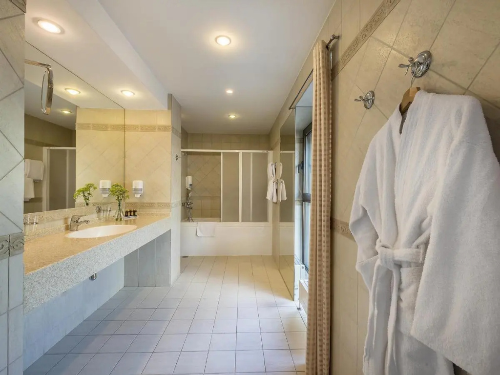 Grata by Centrum Hotels