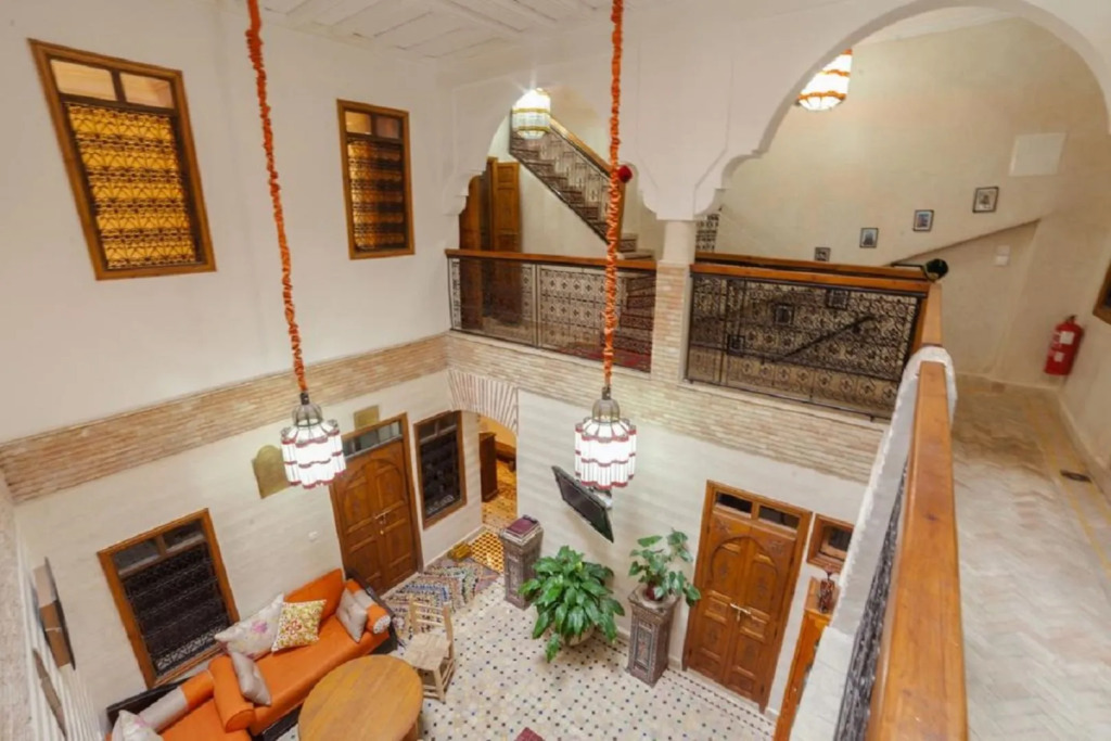Riad Ikalimo 1