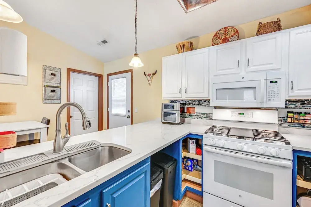 Downtown Williams Home: Walk to Shops & Dining!