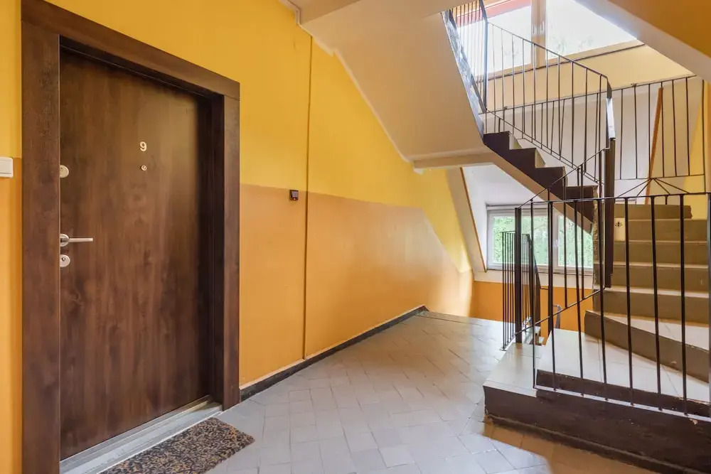 Grodzienska Apartment by Renters