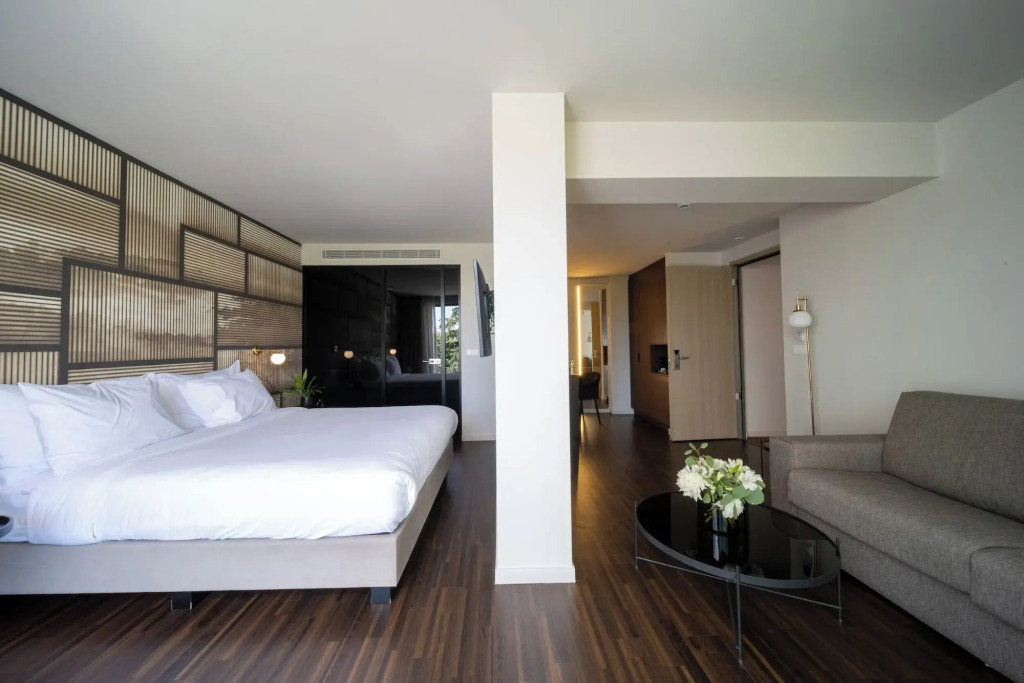 Azur Hotel