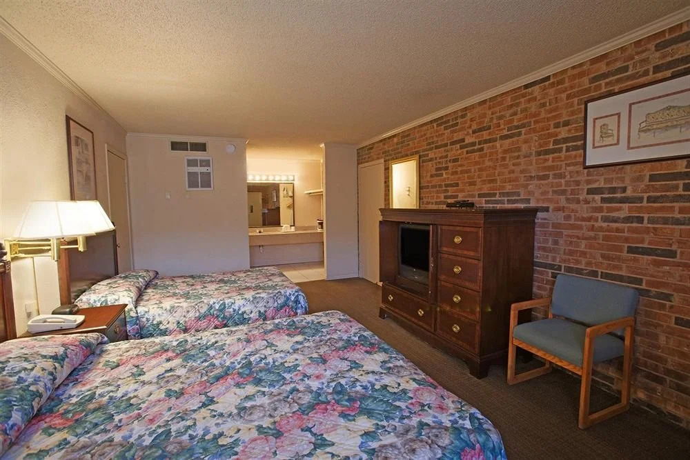 America''S Best Value Inn & Suites