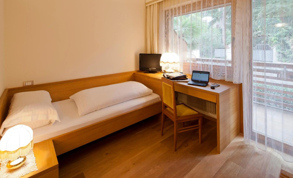 Hotel Aster